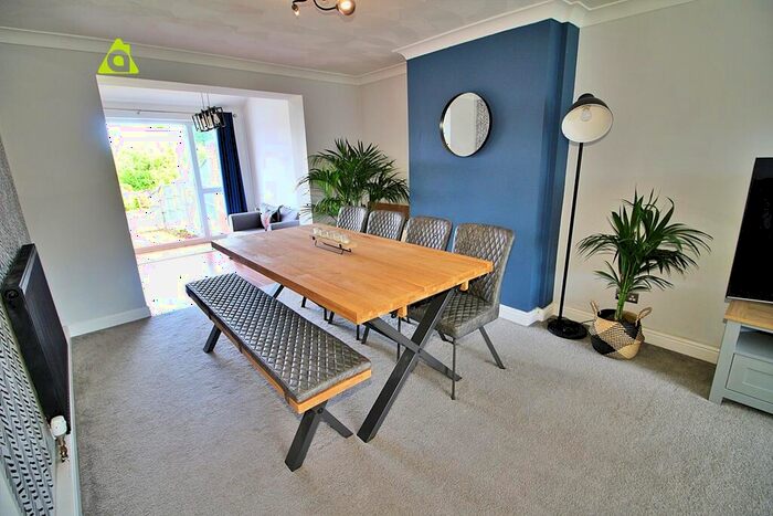 3 Bedroom Semi-Detached House For Sale In Winslow Road, Nr Westhoughton, Bolton, BL3