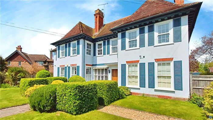 2 Bedroom Apartment For Sale In Aldwick Avenue, Aldwick, Bognor Regis, PO21