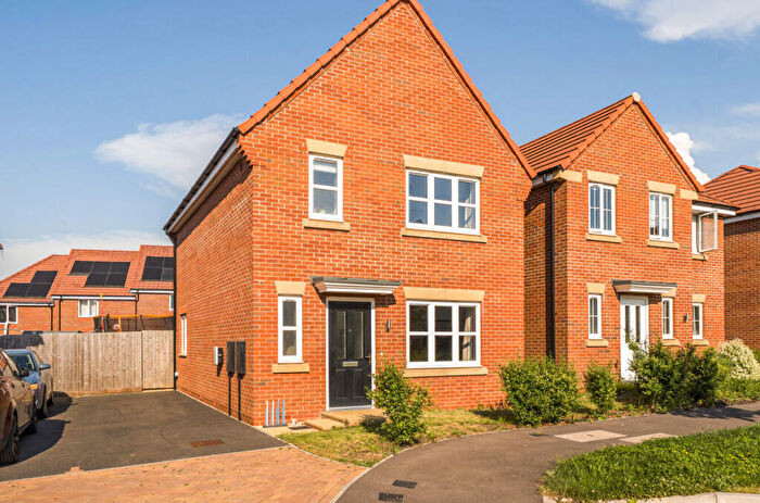 3 Bedroom Detached House For Sale In Cleve Leaze, Thornbury, Bristol, BS35