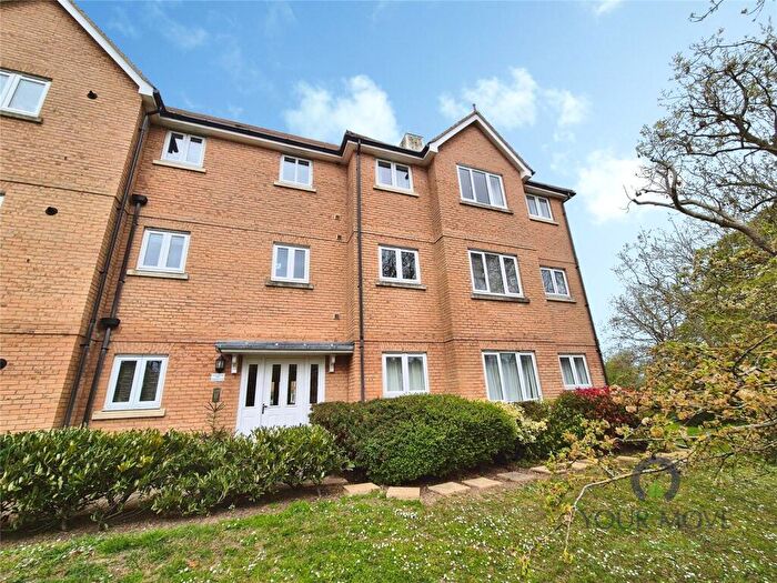 2 Bedroom Flat For Sale In Kensington Way, Polegate, East Sussex, BN26