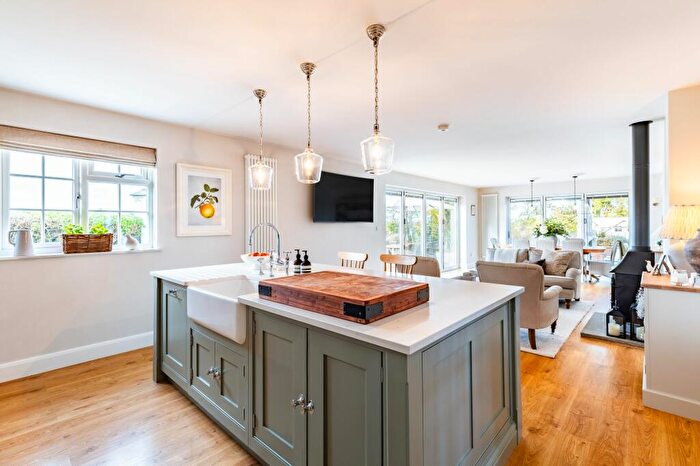 4 Bedroom Detached House For Sale In Meadow View House, Ravensden, Bedford, MK44