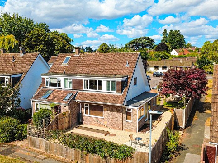 3 Bedroom Semi Detached House For Sale In Hartrow Close, Taunton, Somerset, TA1