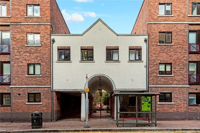 2 Bedroom Apartment To Rent In Wapping Wall, E1W