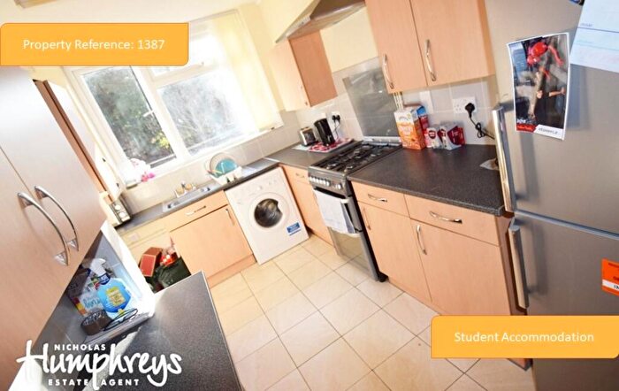 4 Bedroom Terraced House To Rent In Roberts Avenue, Newcastle-Under-Lyme, ST5