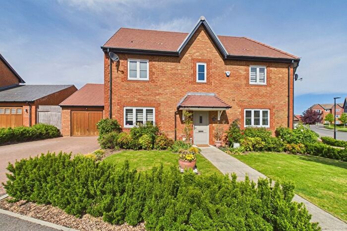 3 Bedroom Semi-Detached House For Sale In Honeysuckle Copse, Warfield, Berkshire, RG42