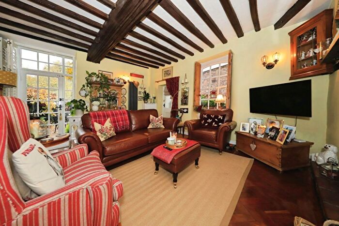 2 Bedroom Town House For Sale In Mill Street, Bridgnorth, WV15