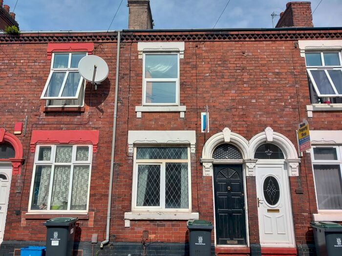 3 Bedroom Terraced House To Rent In Thornton Road, Stoke-On-Trent, ST4