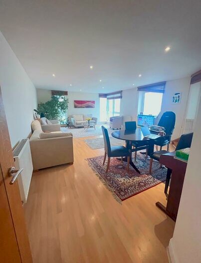 2 Bedroom Apartment To Rent In Wotton Court, Jamestown Way, East India Quay, London, E14