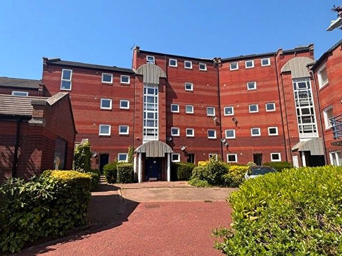 2 Bedroom Flat To Rent In Princes Reach, Ashton-On-Ribble, Preston, Lancashire, PR2