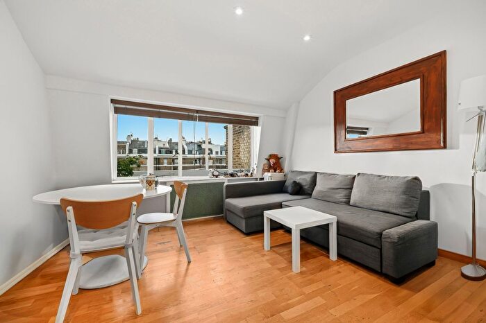 1 Bedroom Flat For Sale In Strathearn House, Strathearn Place, W2