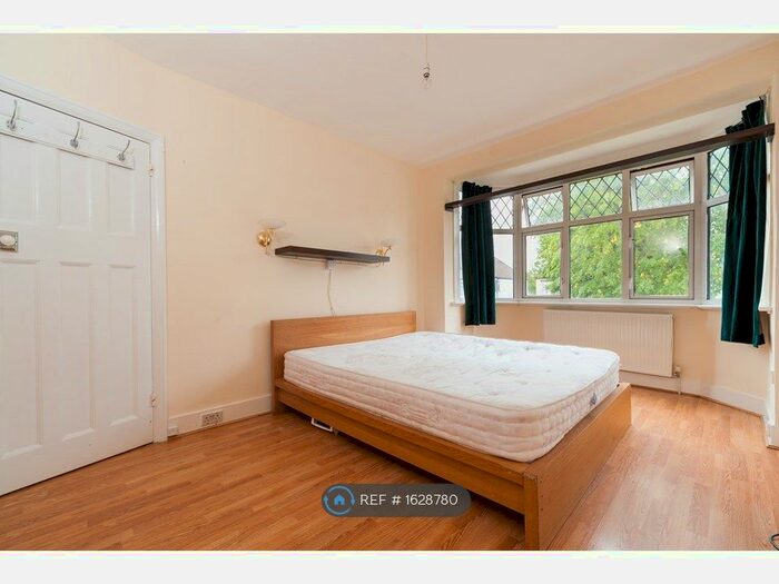 4 Bedroom Semi-Detached House To Rent In St.Augustins Avenue, London, HA9