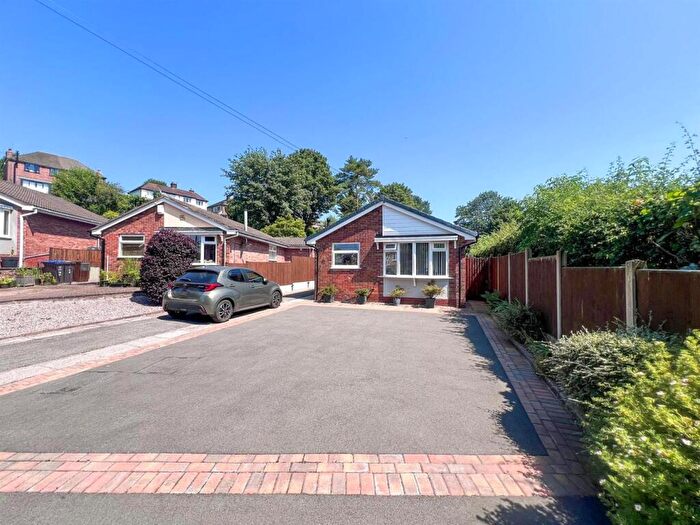 2 Bedroom Bungalow For Sale In Westbourne Close, Leek, ST13