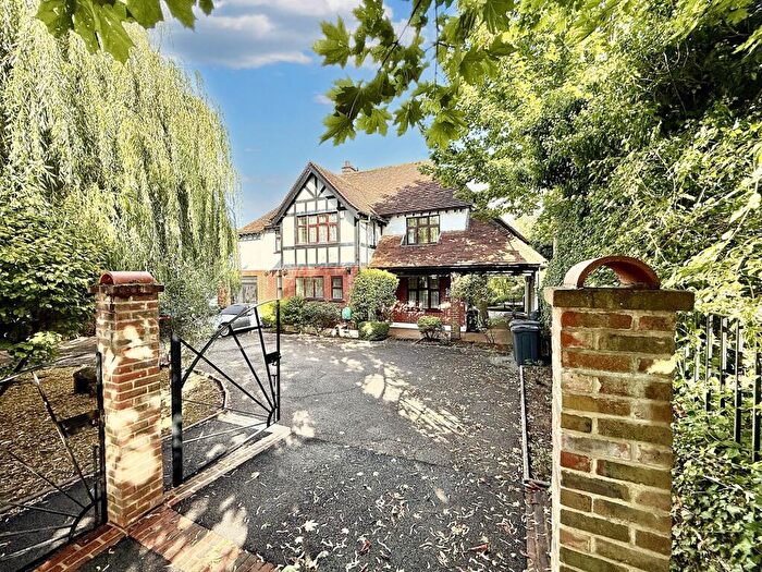 6 Bedroom Detached House For Sale In Pampisford Road, South Croydon, CR2
