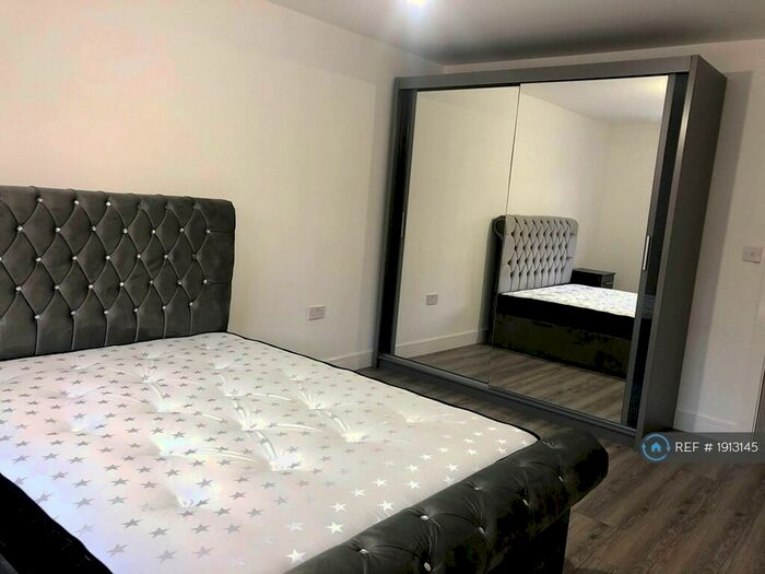 1 Bedroom Flat To Rent In Saffron Lane, Leicester, LE2