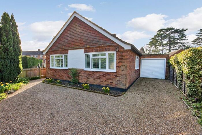 3 Bedroom Detached Bungalow For Sale In The Green Lane, Leigh, TN11