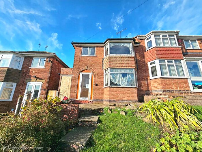 3 Bedroom Semi Detached House For Sale In Gorse Farm Road, Birmingham, B43