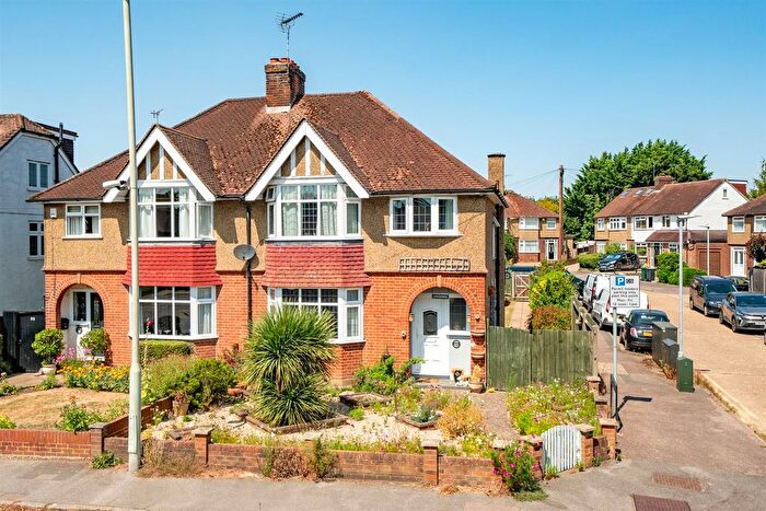 3 Bedroom Semi-Detached House For Sale In Watford Road, Croxley Green, Rickmansworth, WD3