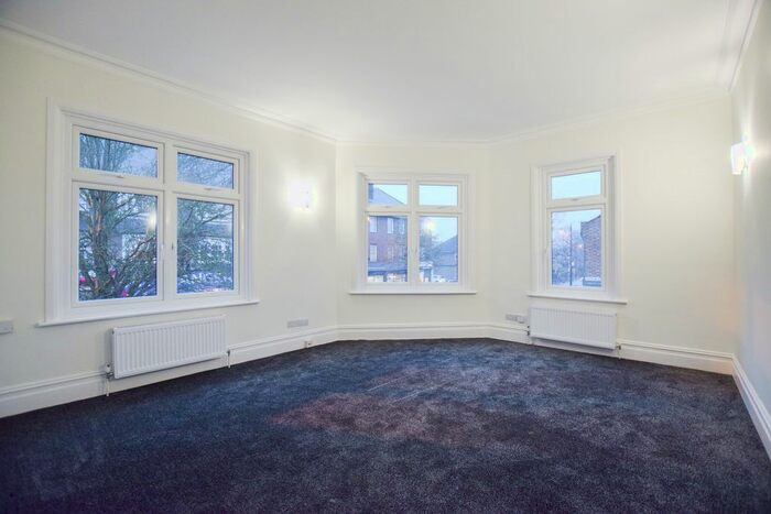 1 Bedroom Flat To Rent In Pitshanger Lane, Ealing, London, W5