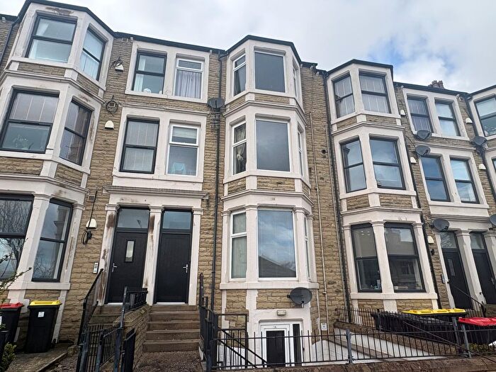 2 Bedroom Flat To Rent In Balmoral Road, Morecambe, LA4