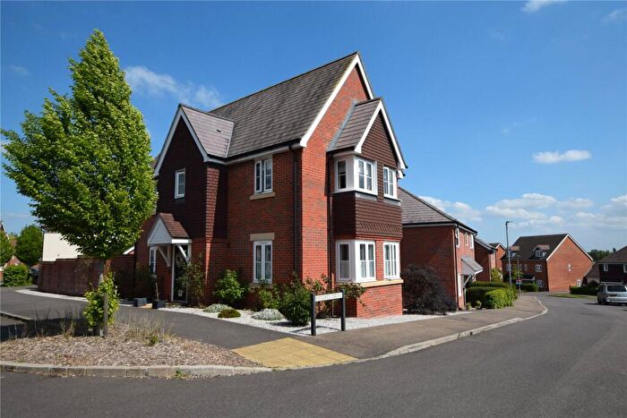 4 Bedroom Detached House For Sale In Rowden Way, Alton, Hampshire, GU34