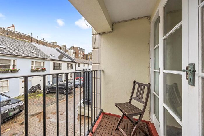 2 Bedroom House For Sale In Eastern Terrace Mews, Kemp Town, Brighton, BN2