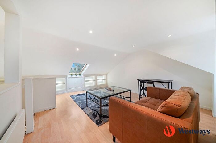 3 Bedroom Flat To Rent In Hormead Road, Maida Vale, W9