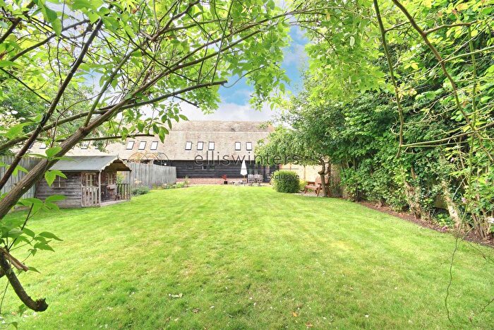 4 Bedroom Barn Conversion For Sale In The Aisled Barn, The Green, Hilton, PE28