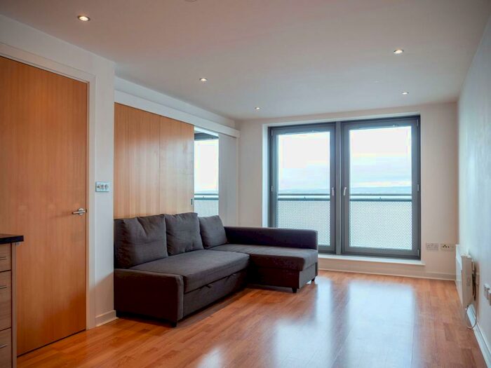 2 Bedroom Flat To Rent In Western Harbour Breakwater Edinburgh United Kingdom, EH6