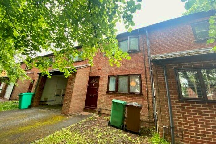2 Bedroom Property To Rent In Hamilton Road, Nottingham, NG5
