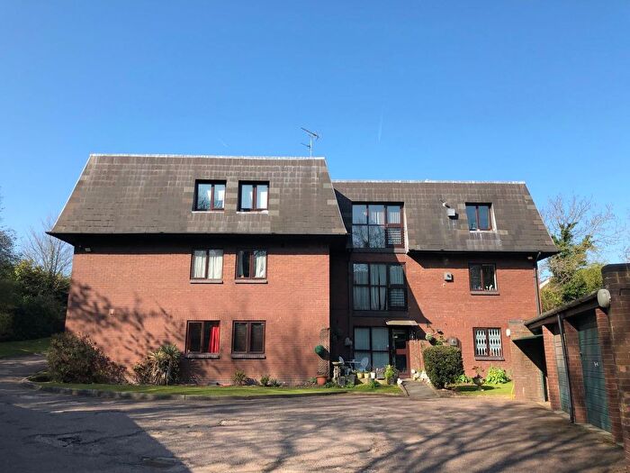 2 Bedroom Flat To Rent In Broadhurst Avenue, Edgware, HA8