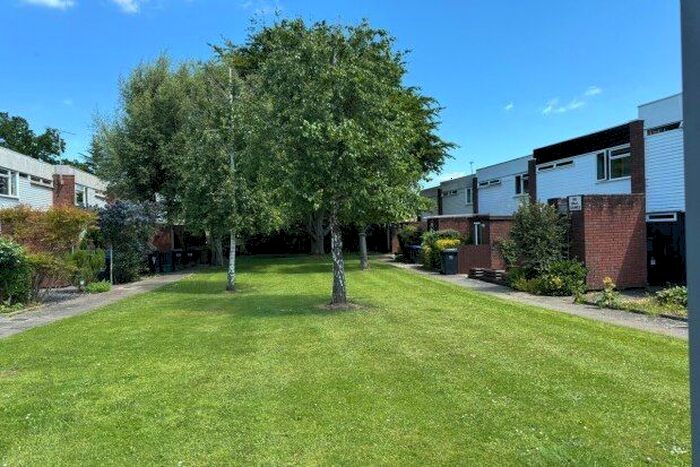 3 Bedroom Terraced House To Rent In Madeira Close, West Byfleet, KT14