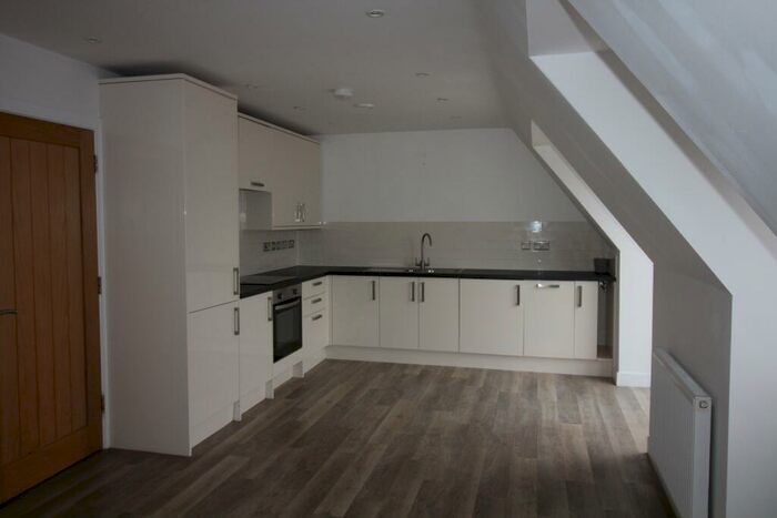 2 Bedroom Flat To Rent In Moulsham Street, Chelmsford, CM2