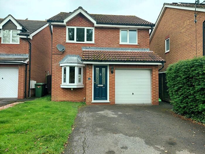 3 Bedroom Detached House To Rent In Falcon Road, Waterlooville, Hampshire, PO8