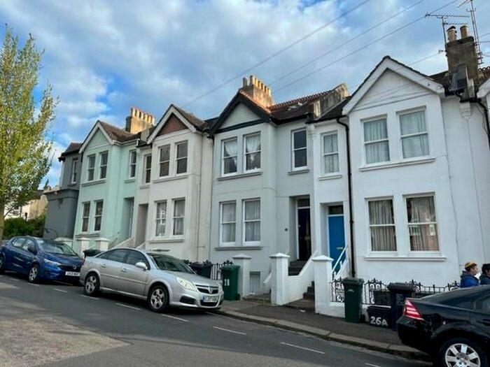 2 Bedroom Flat To Rent In Hartington Road, Brighton, BN2