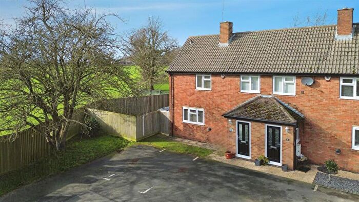 3 Bedroom Semi-Detached House For Sale In Dixwell Way, Coton House Estate, Rugby, CV23