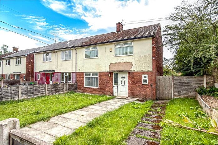 4 Bedroom Semi Detached House For Sale In Kelham Walk, Moston, Manchester, M40