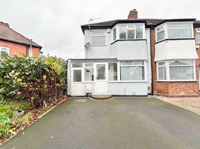 3 Bedroom Semi Detached House To Rent In Sunleigh Grove, Birmingham, B27