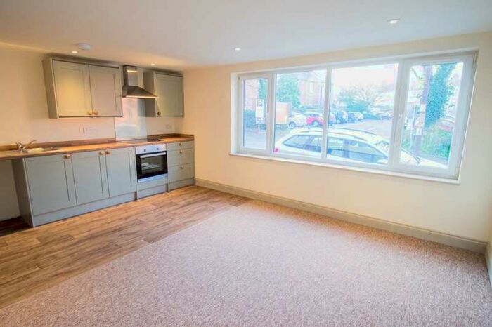 1 Bedroom Apartment To Rent In Library View Apartments, HR9