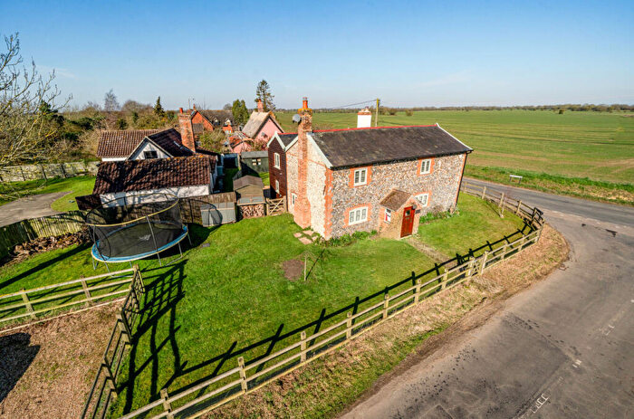 4 Bedroom Detached House For Sale In Badwell Road, Wyverstone, Stowmarket, Suffolk, IP14