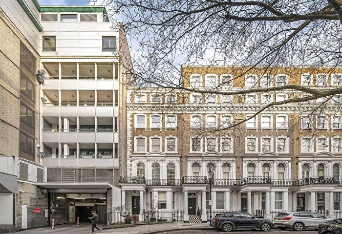 2 Bedroom Flat To Rent In Beaufort Gardens, Kensington, London, SW3