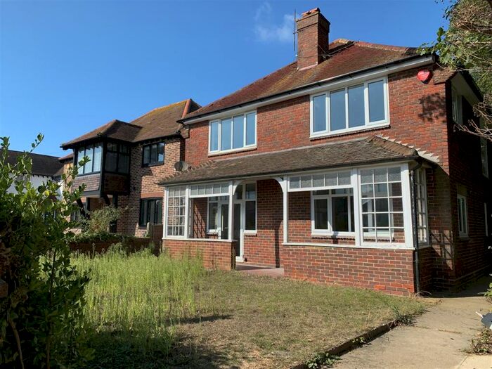 4 Bedroom House To Rent In Bromstone Road, Broadstairs, CT10
