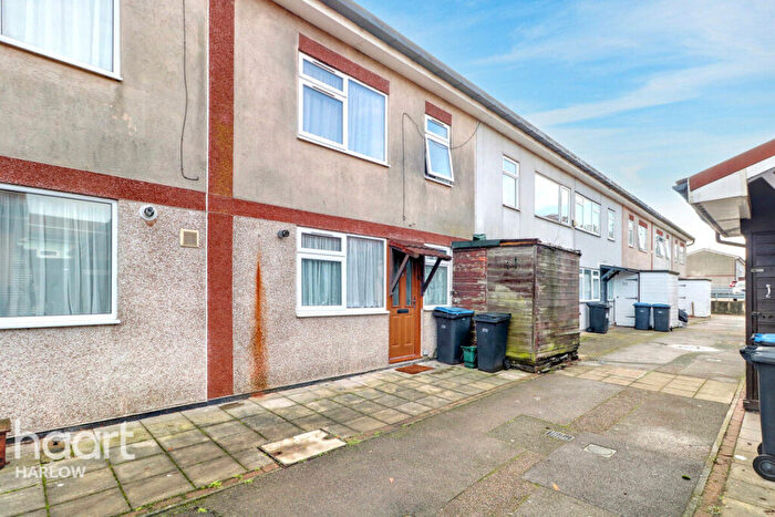 3 Bedroom Terraced House For Sale In Berecroft, Harlow, CM18