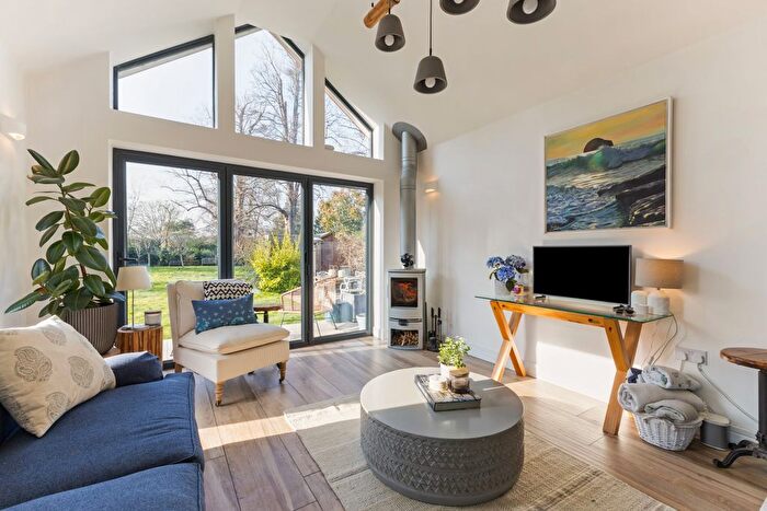 4 Bedroom Detached House For Sale In Marlow Road, Bisham, SL7