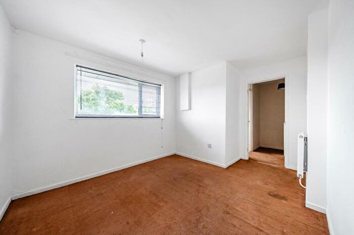 3 Bedroom End Of Terrace House For Sale In Banbury, Oxfordshire, OX16