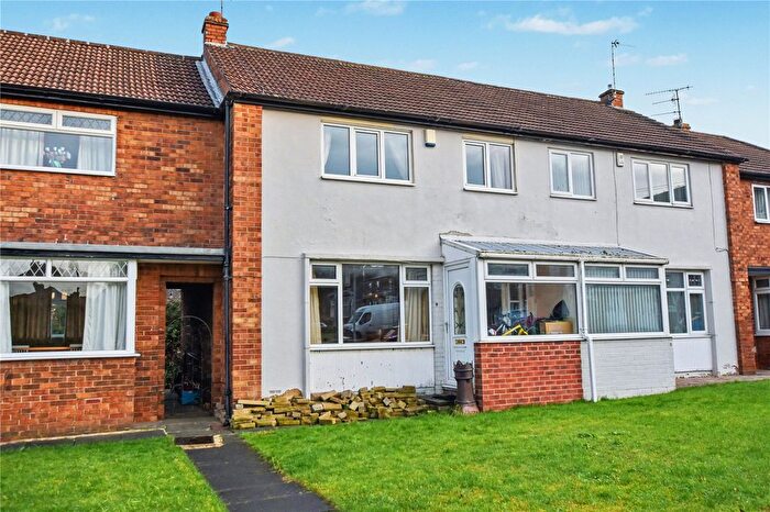 3 Bedroom Terraced House For Sale In Croft House Court, Pudsey, West Yorkshire, LS28