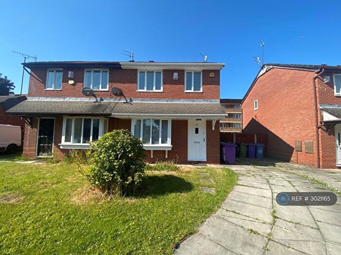 3 Bedroom Semi-Detached House To Rent In Brampton Drive, Liverpool, L8