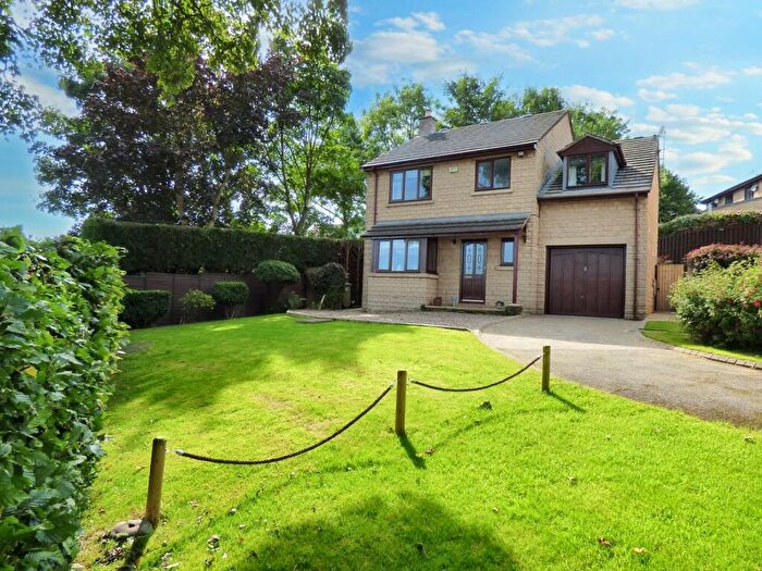 4 Bedroom Detached House For Sale In Coates Lane, Barnoldswick, BB18