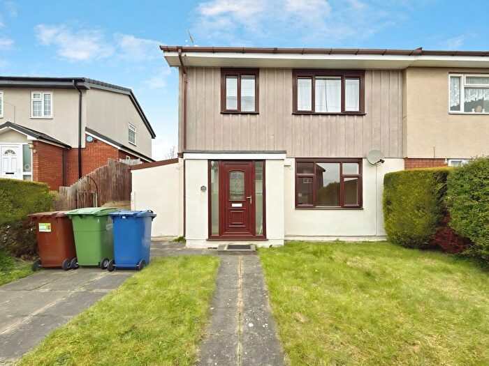 3 Bedroom Semi Detached House To Rent In Springfield Avenue, Rugeley, WS15