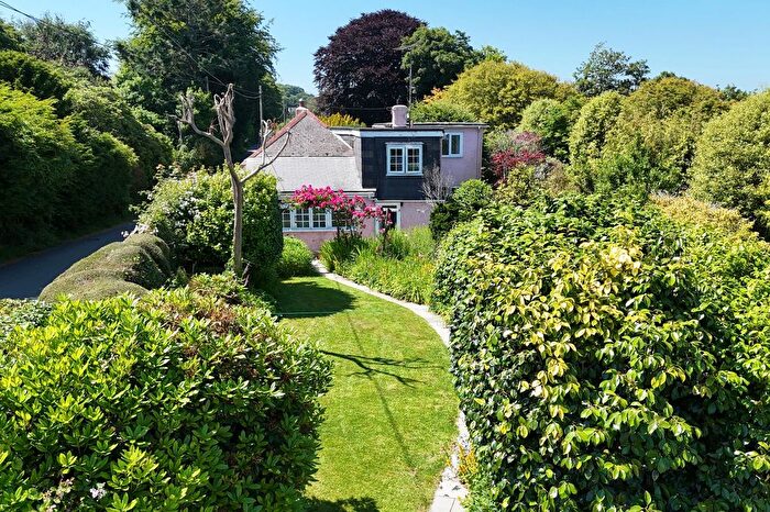 4 Bedroom Detached House For Sale In Church Road, Mylor, TR11