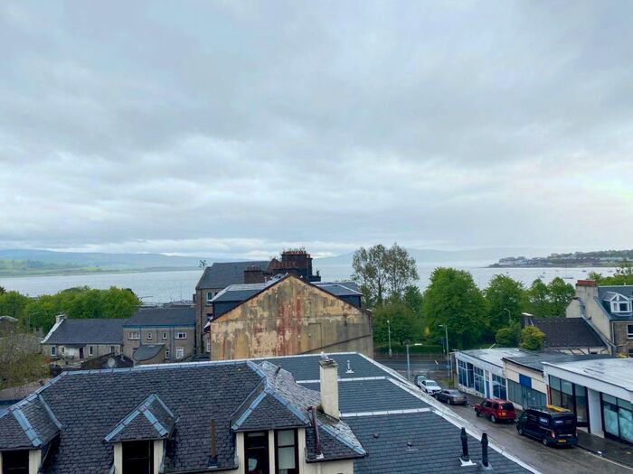 2 Bedroom Flat To Rent In John Street, Gourock, PA19